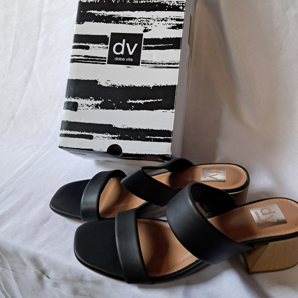 NWT Sharona Block Heel Sandal (Women)DV by Dolce Vita Sz 9